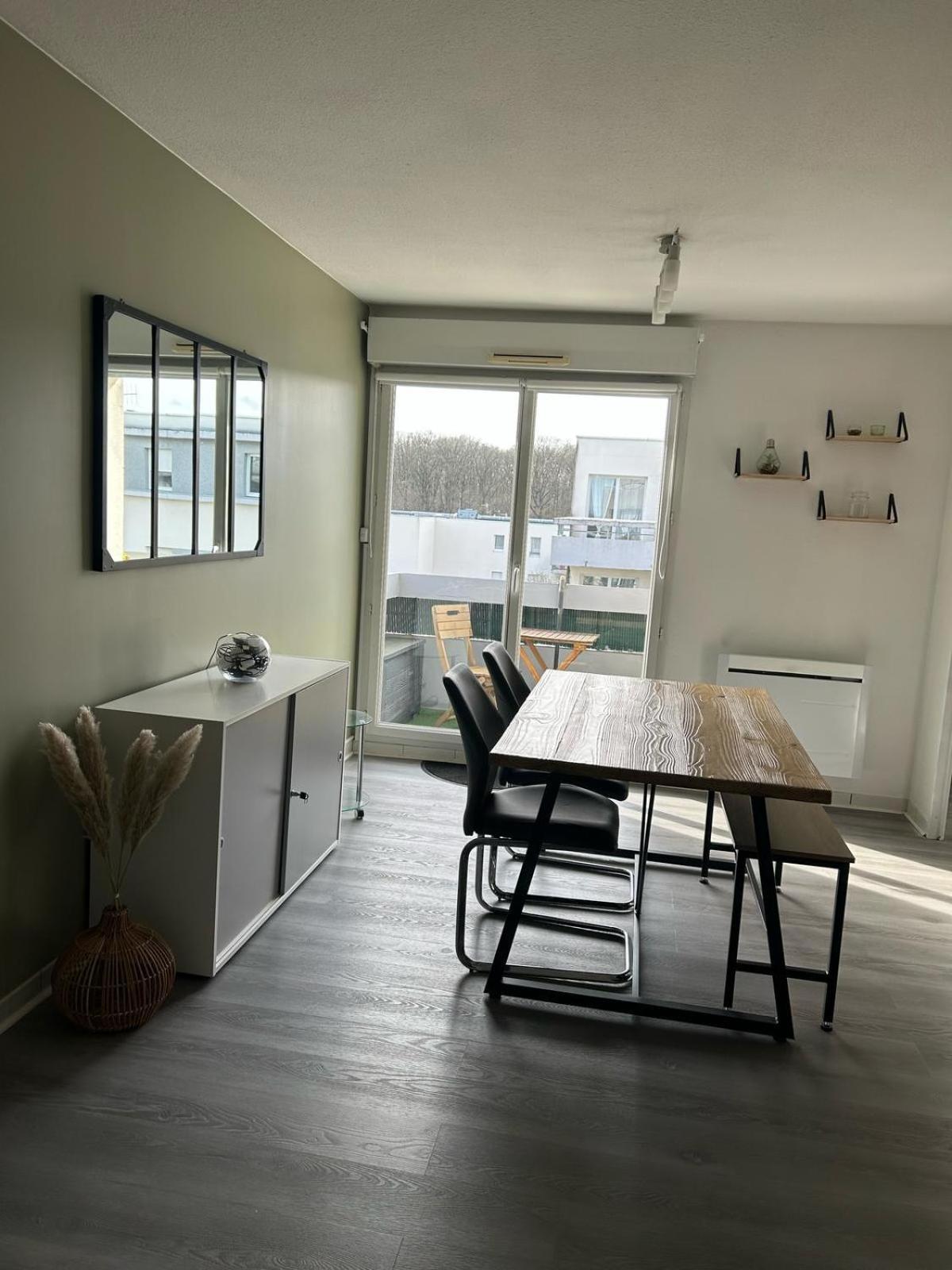Appartement T3 Proche Circuit Du Mans Allonnes  Eksteriør bilde